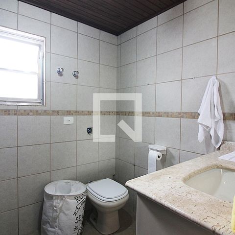 Casa à venda com 344m², 4 quartos e 6 vagasBanheiro Edícula  