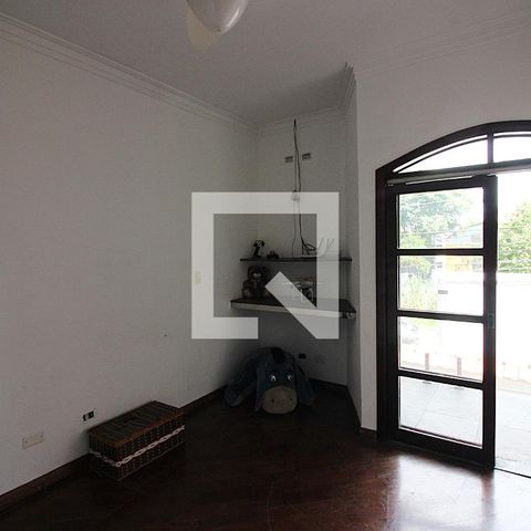 Casa à venda com 344m², 4 quartos e 6 vagasQuarto 2