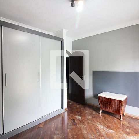 Casa à venda com 344m², 4 quartos e 6 vagasQuarto 3