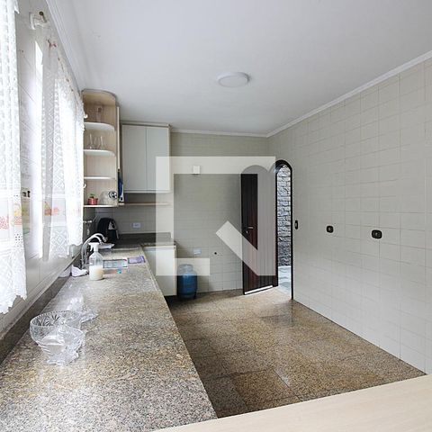 Casa à venda com 344m², 4 quartos e 6 vagasCozinha