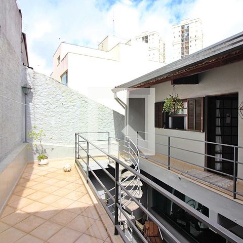 Casa à venda com 344m², 4 quartos e 6 vagasQuintal Edícula  