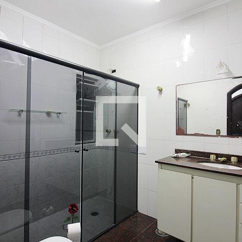 Casa à venda com 344m², 4 quartos e 6 vagasBanheiro Social