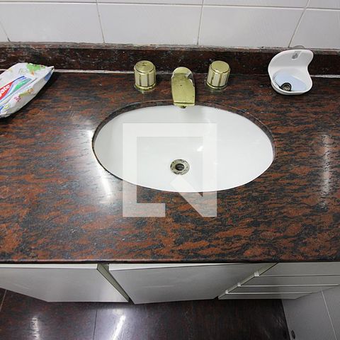 Casa à venda com 344m², 4 quartos e 6 vagasBanheiro Social