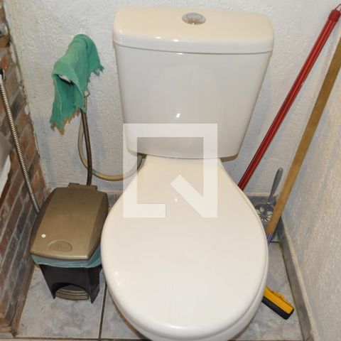 Casa à venda com 150m², 2 quartos e sem vagaBanheiro 1