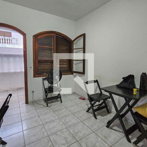 Casa para alugar com 450m², 5 quartos e 6 vagas Casa para alugar com 450m², 5 quartos e 6 vagasEdícula