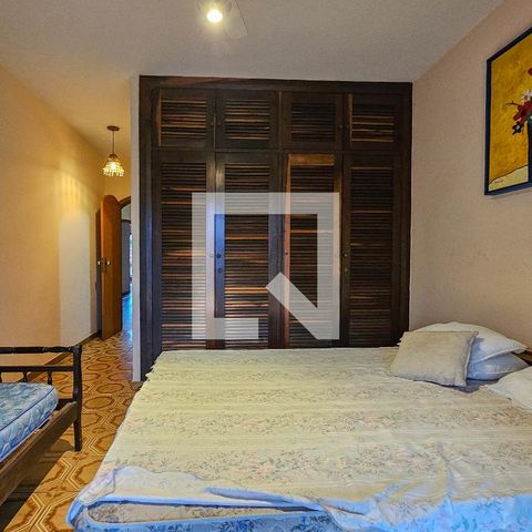 Casa para alugar com 450m², 5 quartos e 6 vagas Casa para alugar com 450m², 5 quartos e 6 vagasSuíte 2