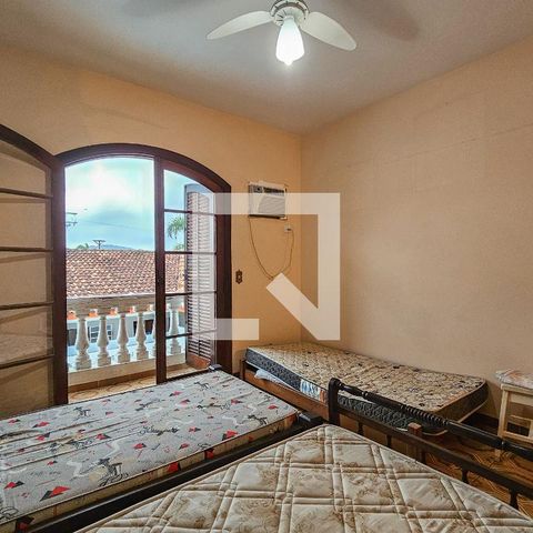 Casa para alugar com 450m², 5 quartos e 6 vagas Casa para alugar com 450m², 5 quartos e 6 vagasSuíte 3