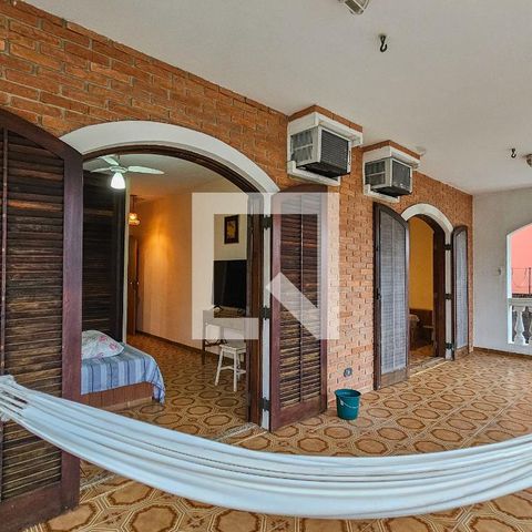 Casa para alugar com 450m², 5 quartos e 6 vagas Casa para alugar com 450m², 5 quartos e 6 vagasVaranda da suíte 1 e 2