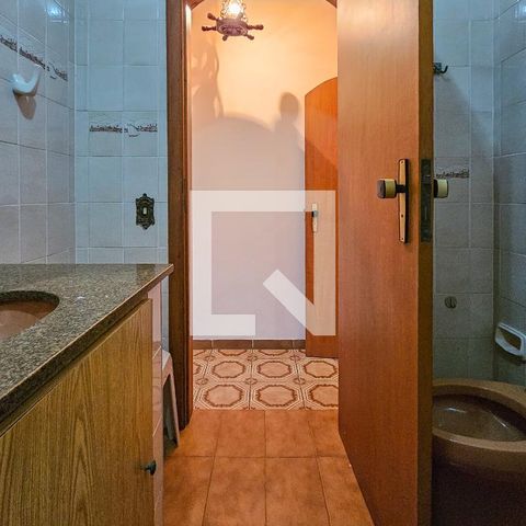 Casa para alugar com 450m², 5 quartos e 6 vagas Casa para alugar com 450m², 5 quartos e 6 vagasBanheiro da Suíte 3