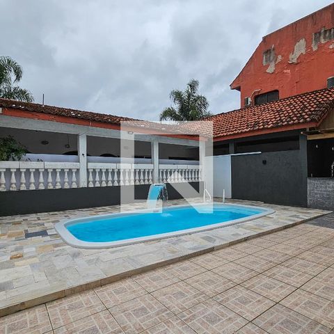 Casa para alugar com 450m², 5 quartos e 6 vagas Casa para alugar com 450m², 5 quartos e 6 vagasÁrea de Lazer