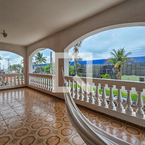 Casa para alugar com 450m², 5 quartos e 6 vagas Casa para alugar com 450m², 5 quartos e 6 vagasVaranda da suíte 1 e 2