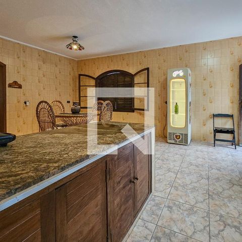 Casa para alugar com 450m², 5 quartos e 6 vagas Casa para alugar com 450m², 5 quartos e 6 vagasCozinha