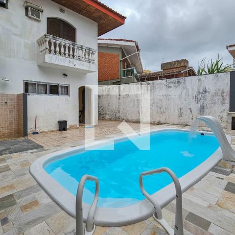 Casa para alugar com 450m², 5 quartos e 6 vagas Casa para alugar com 450m², 5 quartos e 6 vagasÁrea de Lazer