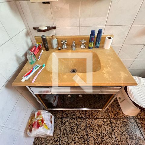 Casa à venda com 203m², 3 quartos e 2 vagasBanheiro da Suíte