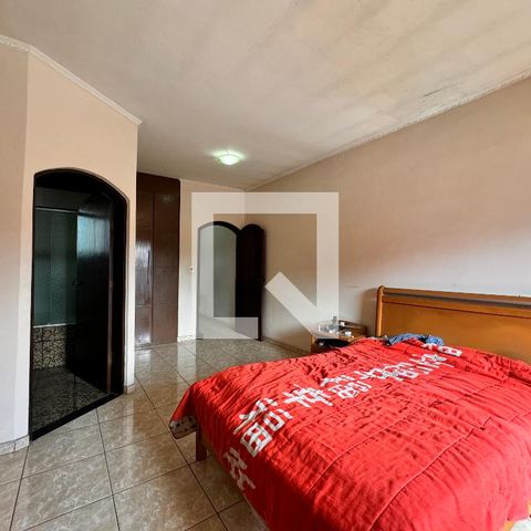 Casa à venda com 203m², 3 quartos e 2 vagasSuite