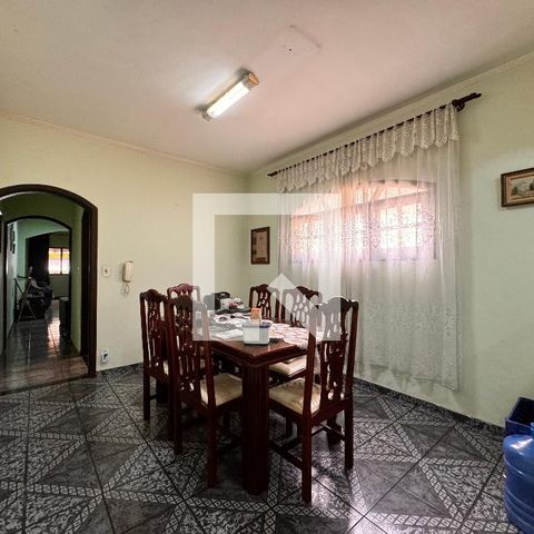Casa à venda com 203m², 3 quartos e 2 vagasCopa
