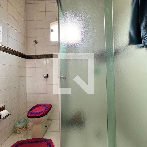 Casa à venda com 203m², 3 quartos e 2 vagasBanheiro 2