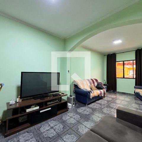 Casa à venda com 203m², 3 quartos e 2 vagasSala