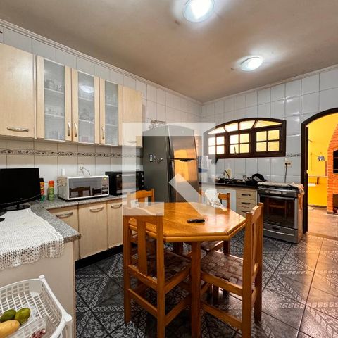 Casa à venda com 203m², 3 quartos e 2 vagasCozinha