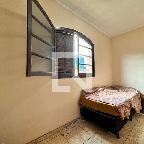 Casa à venda com 203m², 3 quartos e 2 vagasQuarto 2