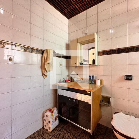 Casa à venda com 203m², 3 quartos e 2 vagasBanheiro da Suíte