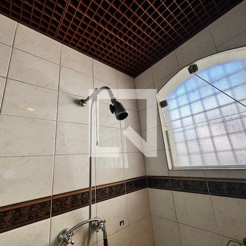 Casa à venda com 203m², 3 quartos e 2 vagasBanheiro da Suíte