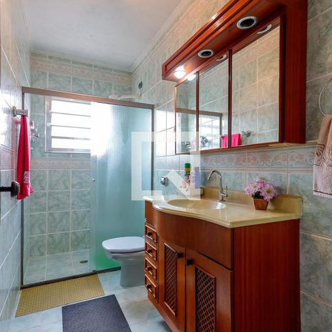 Casa à venda com 180m², 3 quartos e 3 vagasBanheiro
