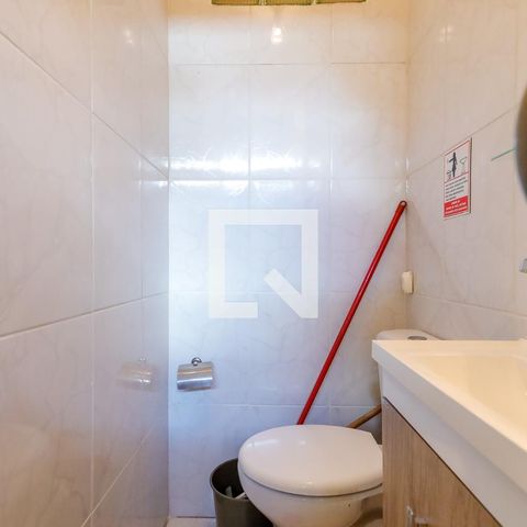 Casa à venda com 180m², 3 quartos e 3 vagasBanheiro Cômodo Reversível