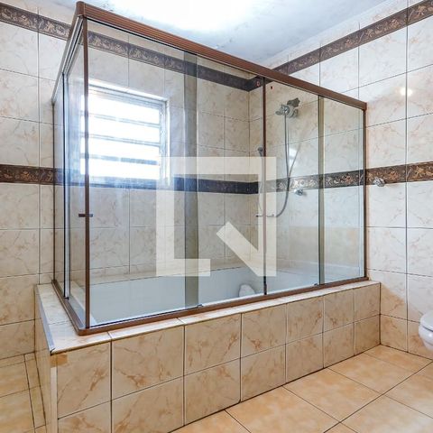Casa à venda com 180m², 3 quartos e 3 vagasBanheiro da Suíte