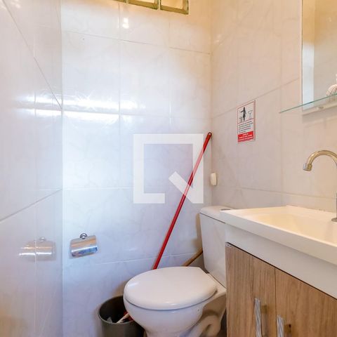 Casa à venda com 180m², 3 quartos e 3 vagasBanheiro Cômodo Reversível