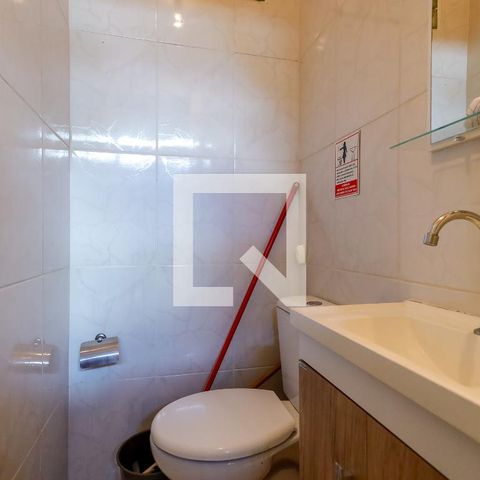 Casa à venda com 180m², 3 quartos e 3 vagasBanheiro Cômodo Reversível