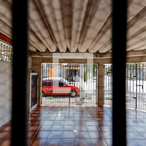 Casa à venda com 180m², 3 quartos e 3 vagasVista