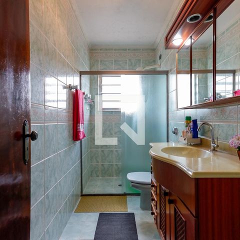 Casa à venda com 180m², 3 quartos e 3 vagasBanheiro