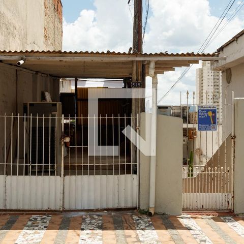 Casa à venda com 132m², 3 quartos e 3 vagasFachada