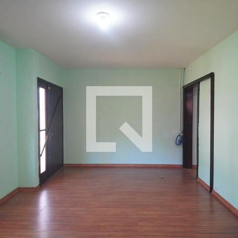 Casa para alugar com 190m², 3 quartos e 2 vagas Casa para alugar com 190m², 3 quartos e 2 vagasSala