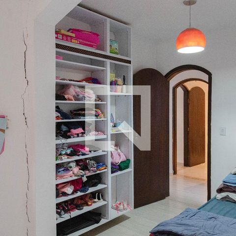 Casa para alugar com 430m², 3 quartos e 8 vagasSuíte 2