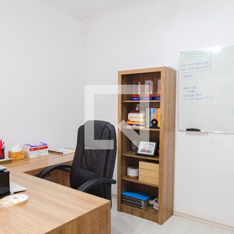 Casa para alugar com 430m², 3 quartos e 8 vagasEscritório