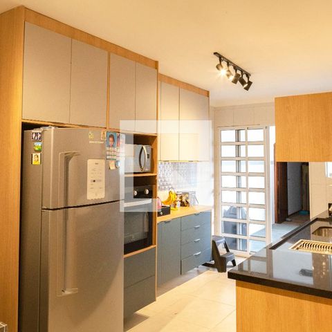 Casa para alugar com 430m², 3 quartos e 8 vagasCozinha