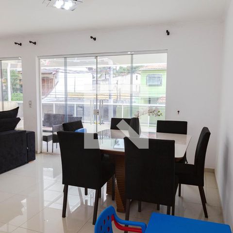 Casa para alugar com 430m², 3 quartos e 8 vagasSala