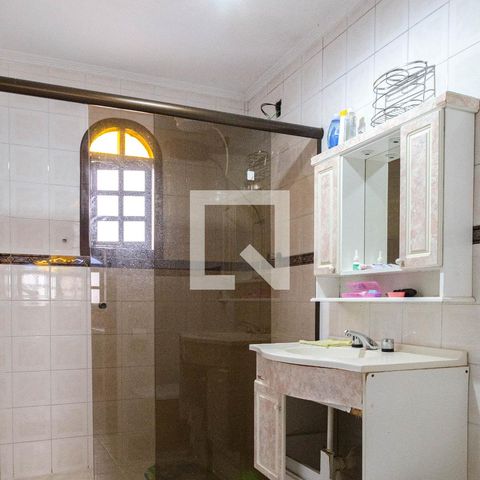 Casa para alugar com 430m², 3 quartos e 8 vagasBanheira da Suíte 2