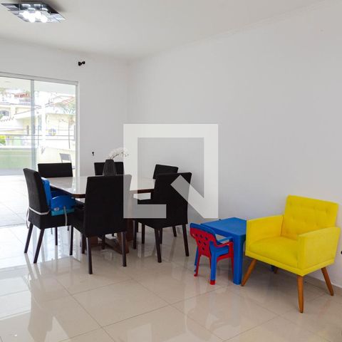Casa para alugar com 430m², 3 quartos e 8 vagasSala