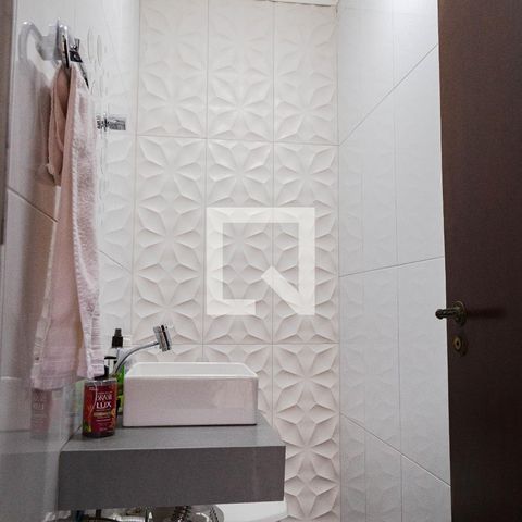Casa para alugar com 430m², 3 quartos e 8 vagasBanheiro Closet