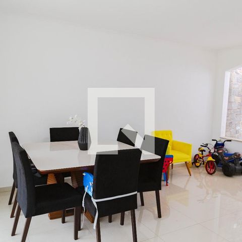 Casa para alugar com 430m², 3 quartos e 8 vagasSala