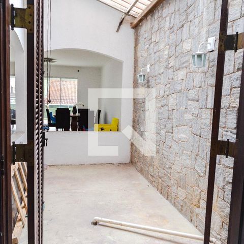 Casa para alugar com 430m², 3 quartos e 8 vagasEscritório