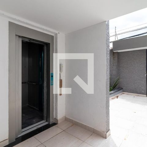 Apartamento à venda com 50m², 1 quarto e sem vagaElevador