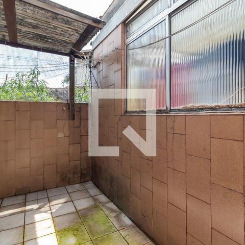 Casa à venda com 110m², 3 quartos e sem vagaÁrea de Serviço