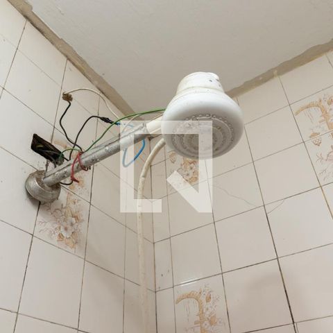 Casa à venda com 110m², 3 quartos e sem vagaBanheiro 2