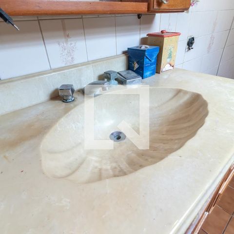 Casa à venda com 110m², 3 quartos e sem vagaBanheiro da Suíte
