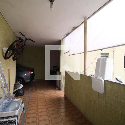 Casa à venda com 360m², 4 quartos e 8 vagasÁrea de Serviço