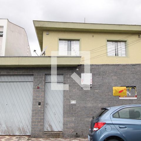 Casa à venda com 360m², 4 quartos e 8 vagasFachada